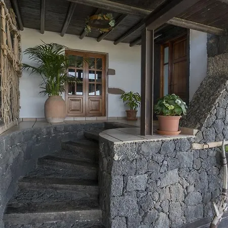 With Amazing Views, Jacuzzi And Private Pool