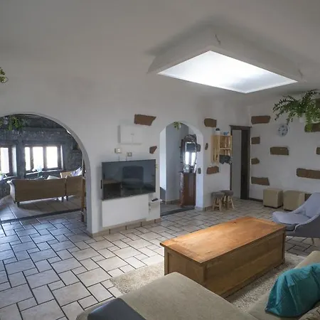 بيت للعطل With Amazing Views, Jacuzzi And Private Pool