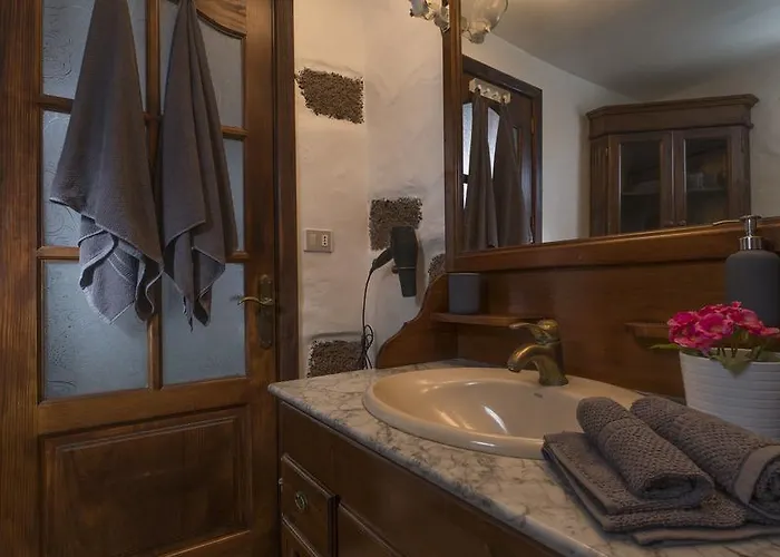 With Amazing Views, Jacuzzi And Private Pool Hébergement de vacances