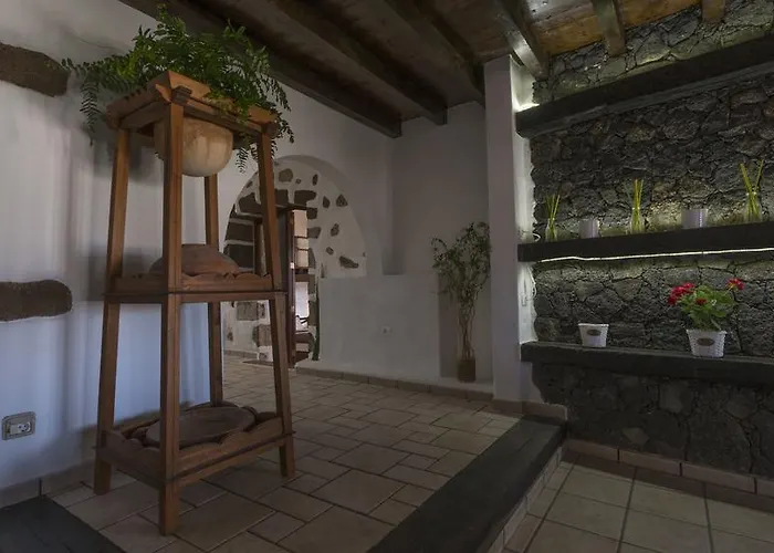 With Amazing Views, Jacuzzi And Private Pool Hébergement de vacances *