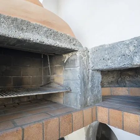 With Amazing Views, Jacuzzi And Private Pool Σπίτι διακοπών San Bartolomé