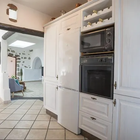 With Amazing Views, Jacuzzi And Private Pool *